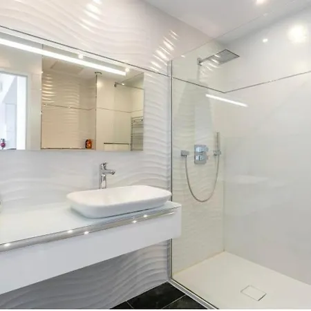 Apartamento Loft Triangle Comedie, Parking Free *